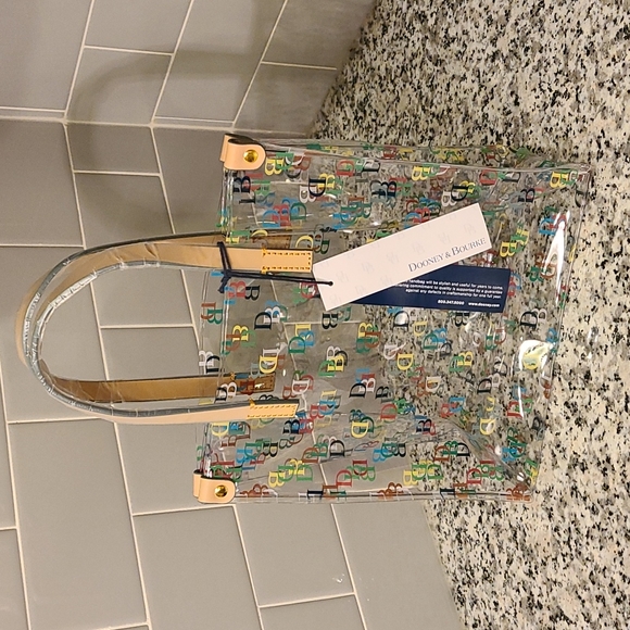 Dooney & Bourke - It Lunch Bag - Picture 8 of 8
